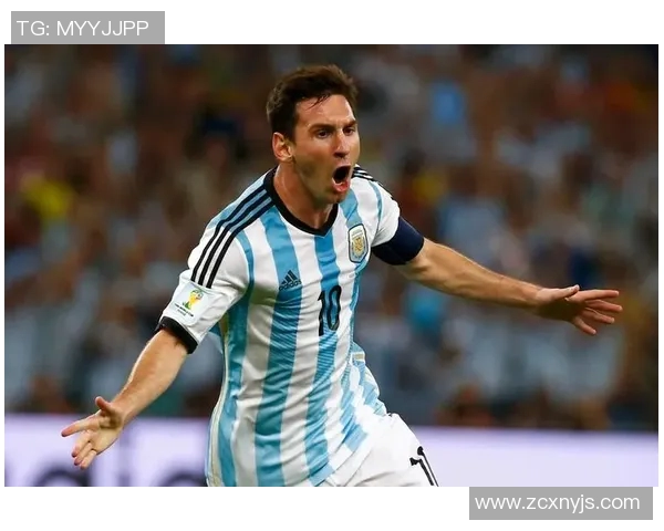 全球足坛传奇人物的崛起与影响力探讨史上最有名足球明星的故事与成就